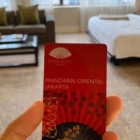 Photo taken at Mandarin Oriental Jakarta by Pitra Dwi Y. on 10/5/2022