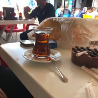 Photo taken at Kırmızı Beyaz Gözleme &amp; Mantı by Glsn .. on 6/23/2018