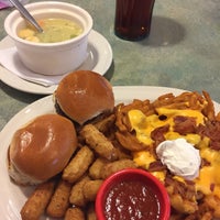 Photo taken at Friendly&amp;#39;s by Frank on 4/1/2017