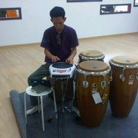 Photo taken at MusicZense (The Sensation of Arts and Music School) by KenTa C. on 12/18/2012