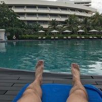 Foto diambil di Garden Pool @ Hilton Phuket Arcadia Resort &amp; Spa oleh Владимир М. pada 8/28/2018