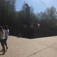 Photo taken at Мемориал &amp;quot;Скорбящая&amp;quot; by Lebedeva🦄 on 5/5/2016