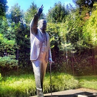 9/15/2013にJim T.がSir Winston Churchill Statueで撮った写真