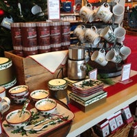 Photo taken at Williams-Sonoma by 🐸Julie🍀🌺 B. on 11/24/2012