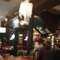 Photo prise au Naggy McGee&amp;#39;s Irish Pub par Joshua S. le10/11/2012