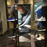 Photo taken at Reebok FitHub Roppongi Hills by mochy （. on 4/8/2017