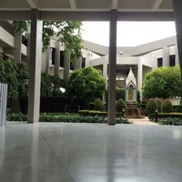 Photo taken at Faculty of Nursing, Mahidol University by MMAMIWPITZ🦄 on 8/29/2016