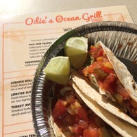 รูปภาพถ่ายที่ Odie&amp;#39;s Ocean Grill โดย Emily M. เมื่อ 8/24/2014