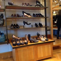 clarks shoes eastview mall