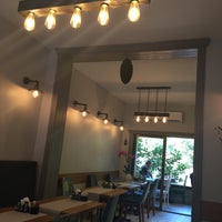 7/28/2016 tarihinde Songul A.ziyaretçi tarafından Kuzguncuk Bostan Cafe'de çekilen fotoğraf