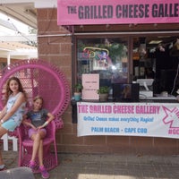 Photo taken at Grilled Cheese Gallery by Jeff Z. on 8/21/2019