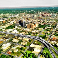 4/29/2013 tarihinde Shannon S.ziyaretçi tarafından Birmingham-Shuttlesworth International Airport (BHM)'de çekilen fotoğraf