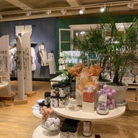 Photo taken at Anthropologie by Dani Y. on 5/2/2019