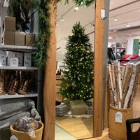 Photo taken at Crate &amp;amp; Barrel by Dani Y. on 12/1/2019