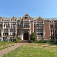 Photo taken at University of Washington by Gorkem on 7/5/2023