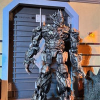 Photo taken at Transformers: The Ride - 3D by Gorkem on 11/24/2023