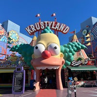 Photo taken at The Simpsons Ride by Gorkem on 11/23/2023
