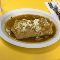6/19/2018에 Lulu Z.님이 El Taco De Mexico에서 찍은 사진