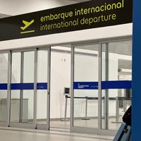 Photo taken at Embarque Internacional / International Departure by Alana on 10/18/2023