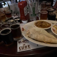 10/23/2021 tarihinde Rob T.ziyaretçi tarafından Downtown Grill &amp; Brewery'de çekilen fotoğraf