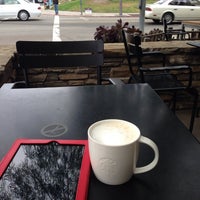 Photo taken at Starbucks by Huda K. on 5/22/2014