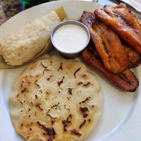 Photo taken at Plátano Salvadoran Cuisine by Barbara N. on 5/5/2022