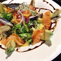 1/16/2014 tarihinde Jennifer L.ziyaretçi tarafından Fuku Japanese Restaurant'de çekilen fotoğraf