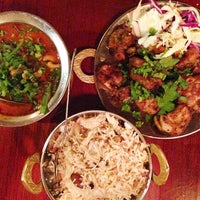 Снимок сделан в The Nepalese Kitchen пользователем Jennifer L. 7/22/2014