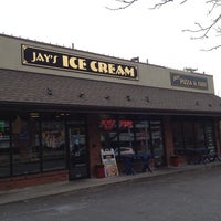 Das Foto wurde bei Jay&amp;#39;s Pizza &amp;amp; Ice Cream von Eric O. am 4/29/2014 aufgenommen
