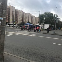 Photo taken at Остановка Гарькавого/Ветеранов by Dashenka on 9/15/2017