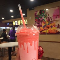 Photo taken at Taco Bell by Talal ✈️ on 9/1/2016