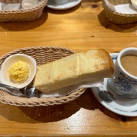 Photo taken at Komeda&amp;#39;s Coffee by DongChul S. on 8/6/2023