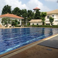 Photo taken at Swiming Pool by KhuиNoo G. on 10/16/2012