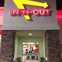Photo taken at In-N-Out Burger by . .. on 7/7/2018