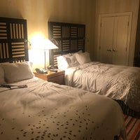 Снимок сделан в Renaissance Washington, DC Dupont Circle Hotel пользователем Lisa E. 11/9/2017