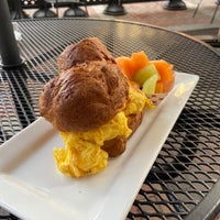Photo taken at Popovers on the Square by Billy S. on 10/8/2020