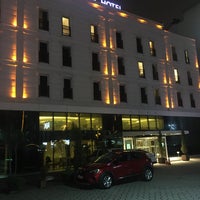 Das Foto wurde bei Rox Hotel von ChT am 3/16/2022 aufgenommen