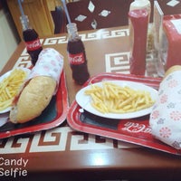 Photo taken at Elit&#39;e Fast Food by Cemre G. on 3/17/2016