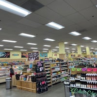 Photo taken at Trader Joe&amp;#39;s by Horace W. on 6/27/2021