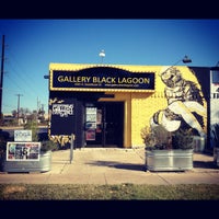 Foto scattata a Gallery Black Lagoon da Loranda il 12/4/2012