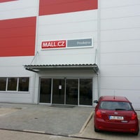 Photo taken at MALL.CZ (výdej zboží) by num3r0 on 11/20/2012