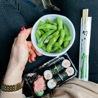 Foto tirada no(a) Sushi Take Away por Dobi em 1/29/2019