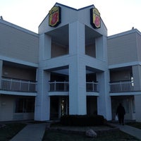 Photo taken at Super 8 Motel - College Park by Drew P. on 11/16/2012