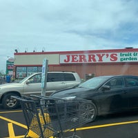 Photo taken at Jerrys Fruit And Garden Center by Drew P. on 5/25/2020