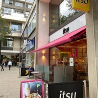 Photo taken at itsu by Seelan G. on 9/30/2021