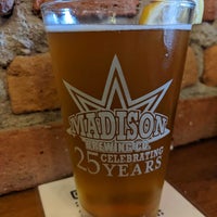 Foto scattata a Madison Brewing Company Pub &amp;amp; Restaurant da bruce il 8/11/2022