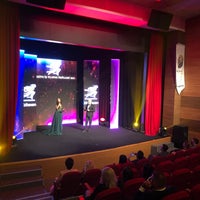 nazim hikmet kultur ve sanat evi halide edip adivar da performans sanatlari mekani