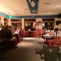 Das Foto wurde bei Harbor View Restaurant von Leon J. am 8/10/2019 aufgenommen