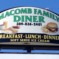 Foto tirada no(a) Macomb Family Diner por Jose &amp;quot;JR&amp;quot; V. em 11/18/2013