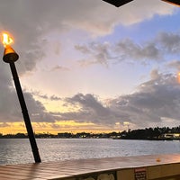 Photo taken at Royal Kona Resort Oceanfront Bar by Olya Y. on 7/7/2023
